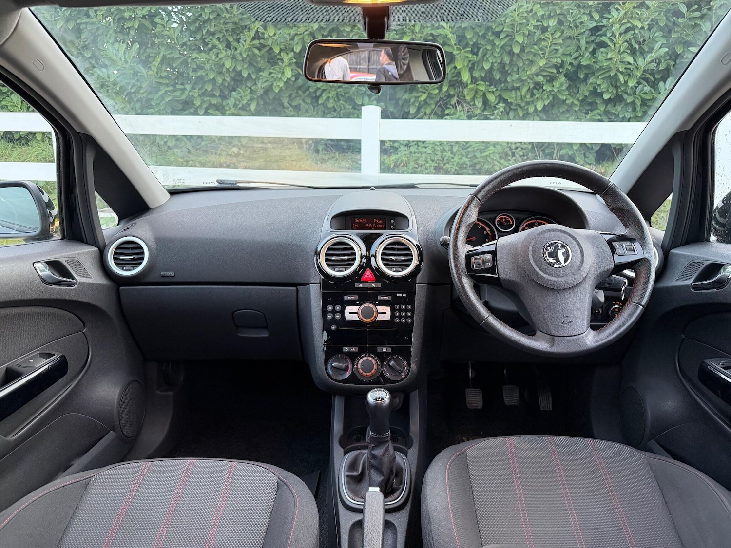 Used Vauxhall Corsa 2014 for sale - 76561650: Photo 2