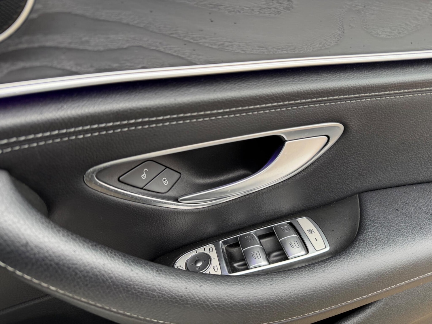 Used Mercedes-Benz E Class 2016 for sale - 77898471: Photo 36