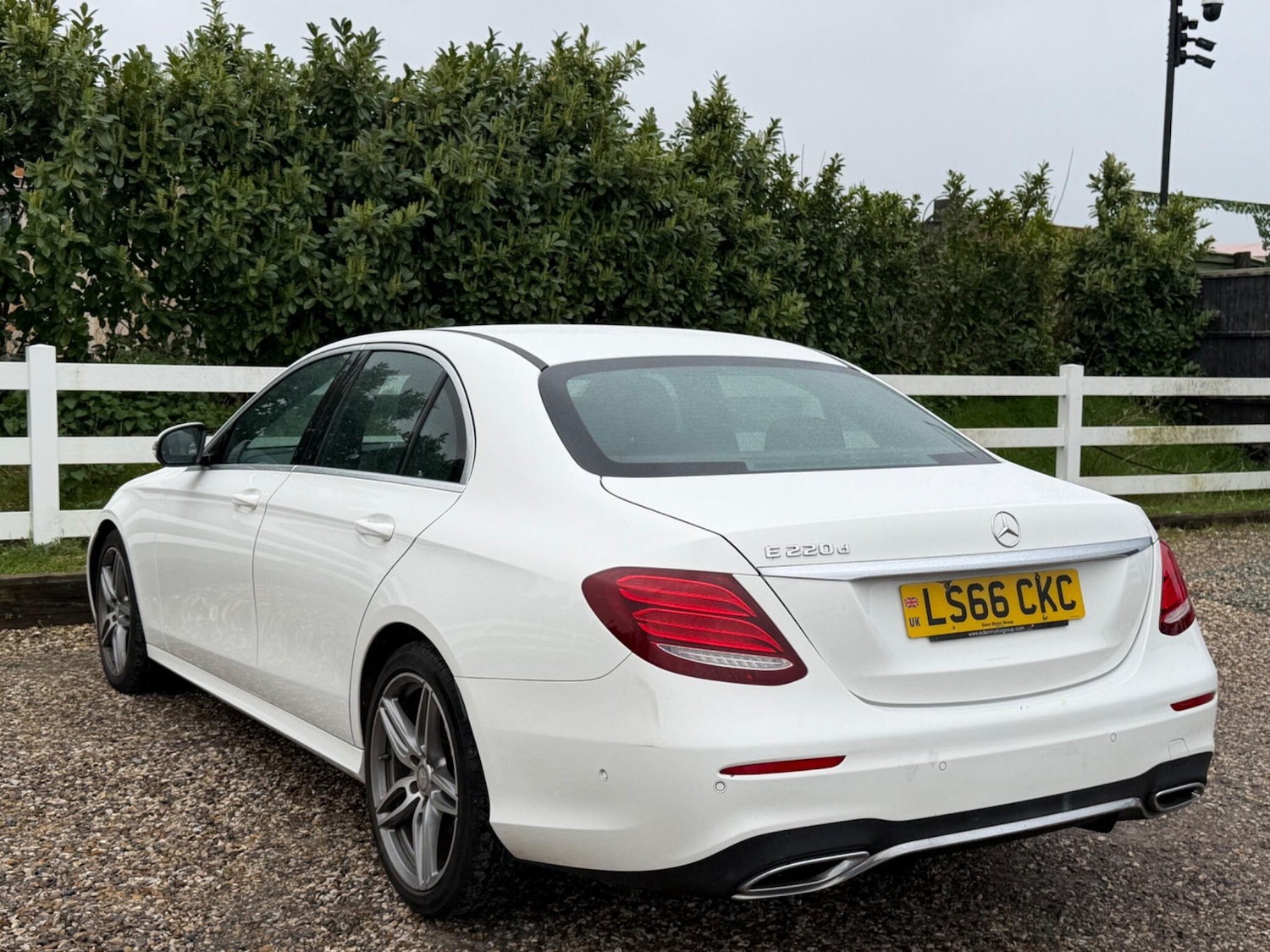 Used Mercedes-Benz E Class 2016 for sale - 77898471: Photo 4