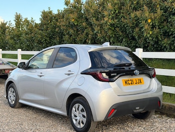 Used Toyota Yaris 2021 for sale - 78301674: Photo