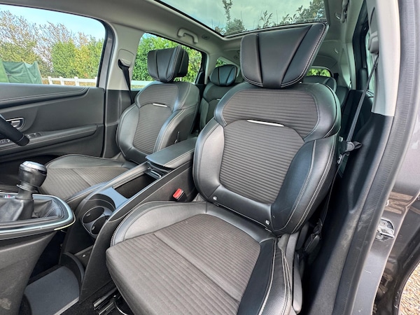 Used Renault Grand Scenic 2017 for sale - 75669746: Photo 18