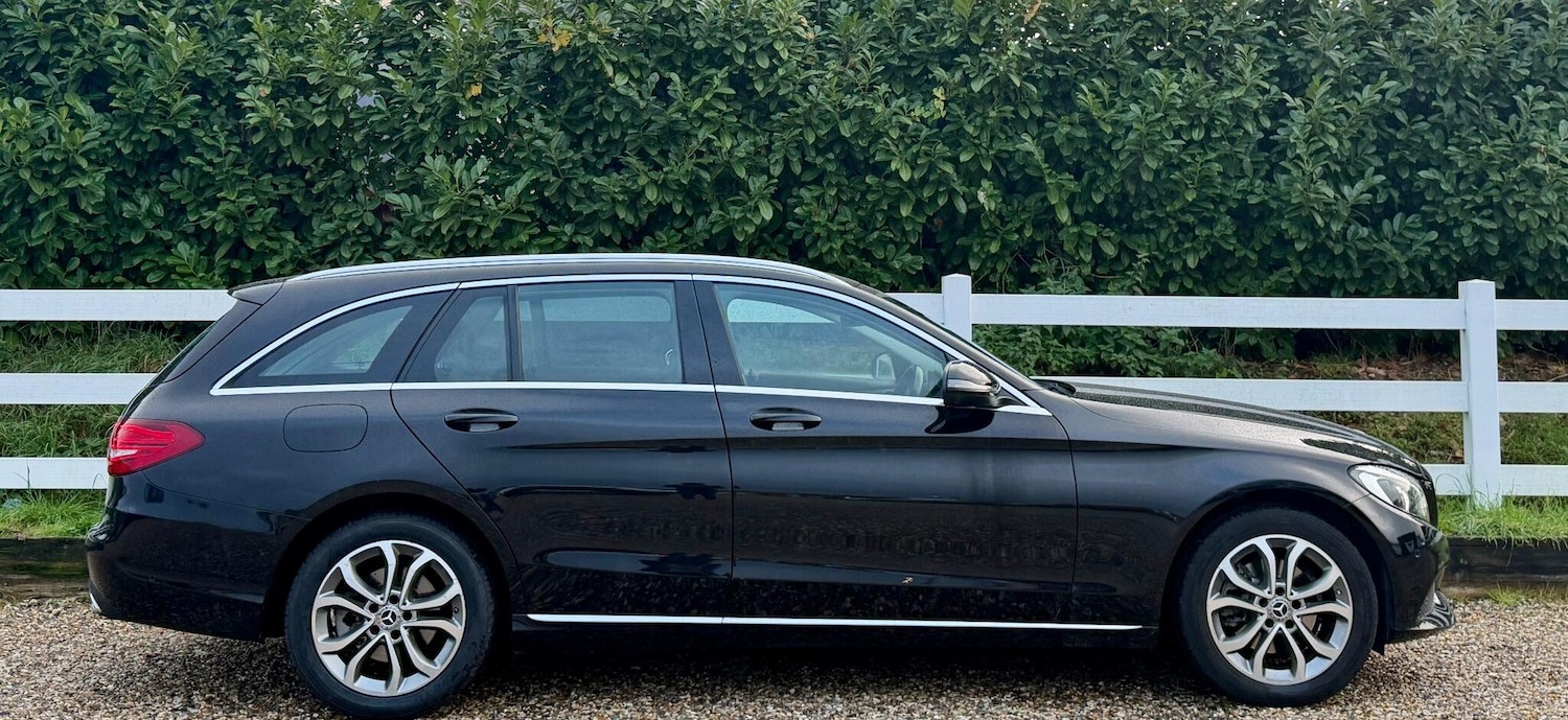 Used Mercedes-Benz C Class 2017 for sale - 76326956: Photo 11