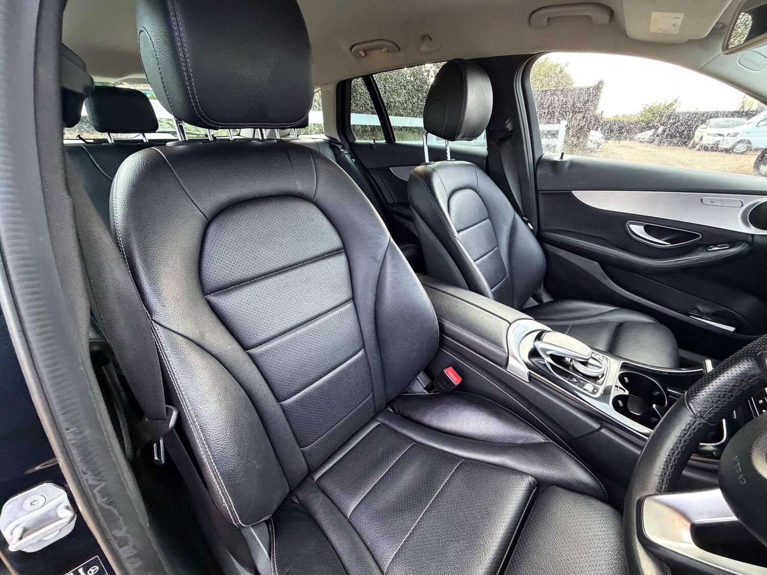 Used Mercedes-Benz C Class 2017 for sale - 76326956: Photo 8