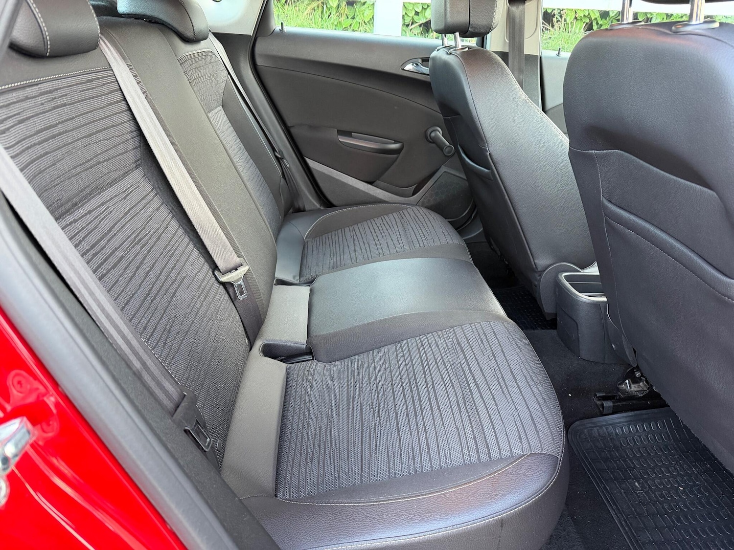 Used Vauxhall Astra 2015 for sale - 76942345: Photo 23