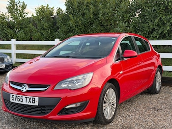 Used Vauxhall Astra 2015 for sale - 76942345: Photo
