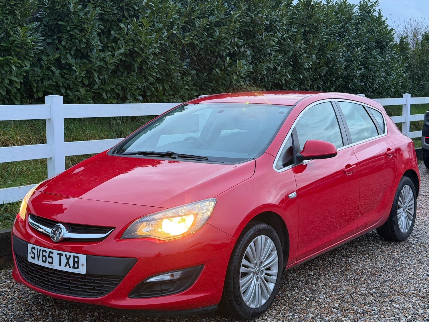 Used Vauxhall Astra 2015 for sale - 76942345: Photo 7