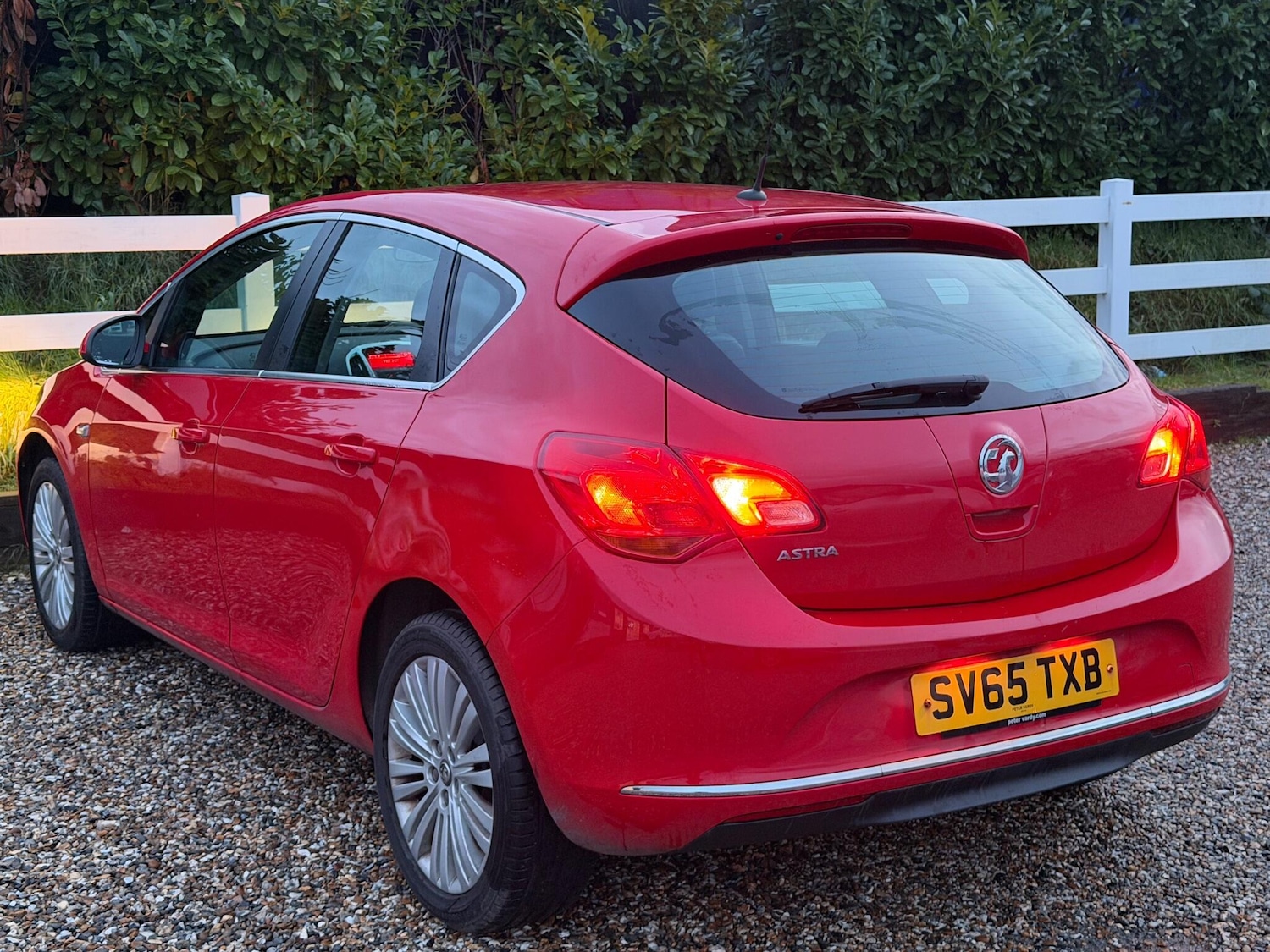Used Vauxhall Astra 2015 for sale - 76942345: Photo 9