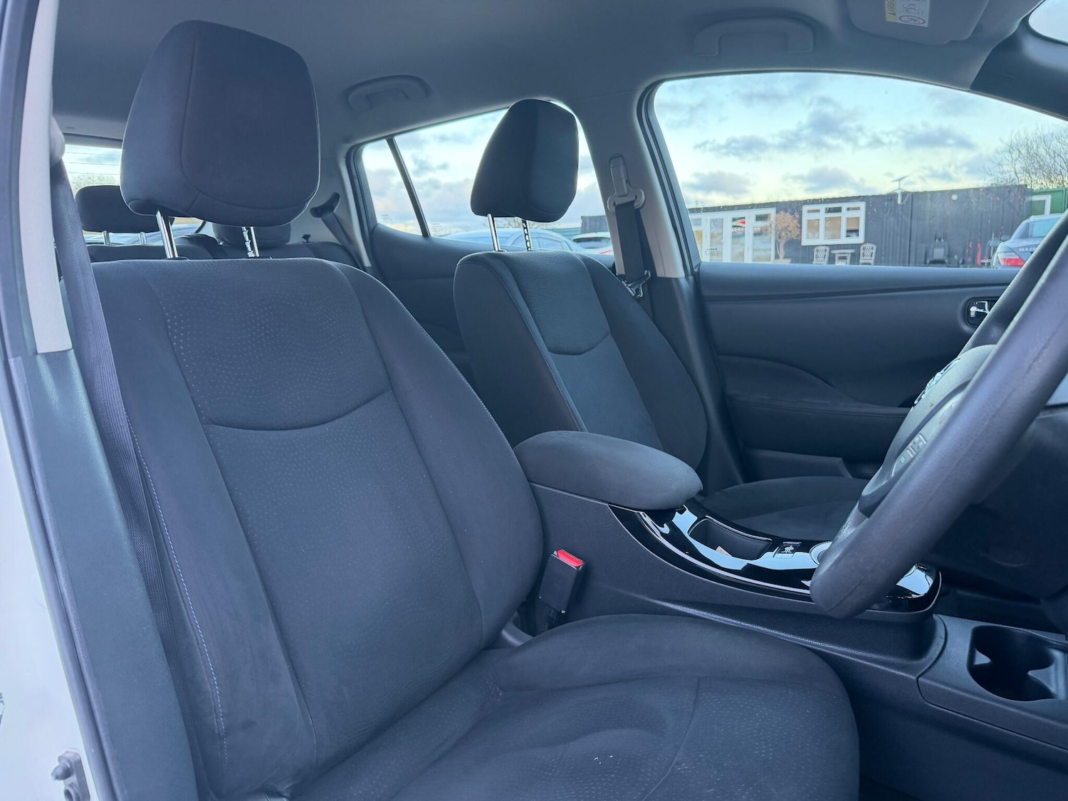 Used Nissan Leaf 2017 for sale - 76926569: Photo 14