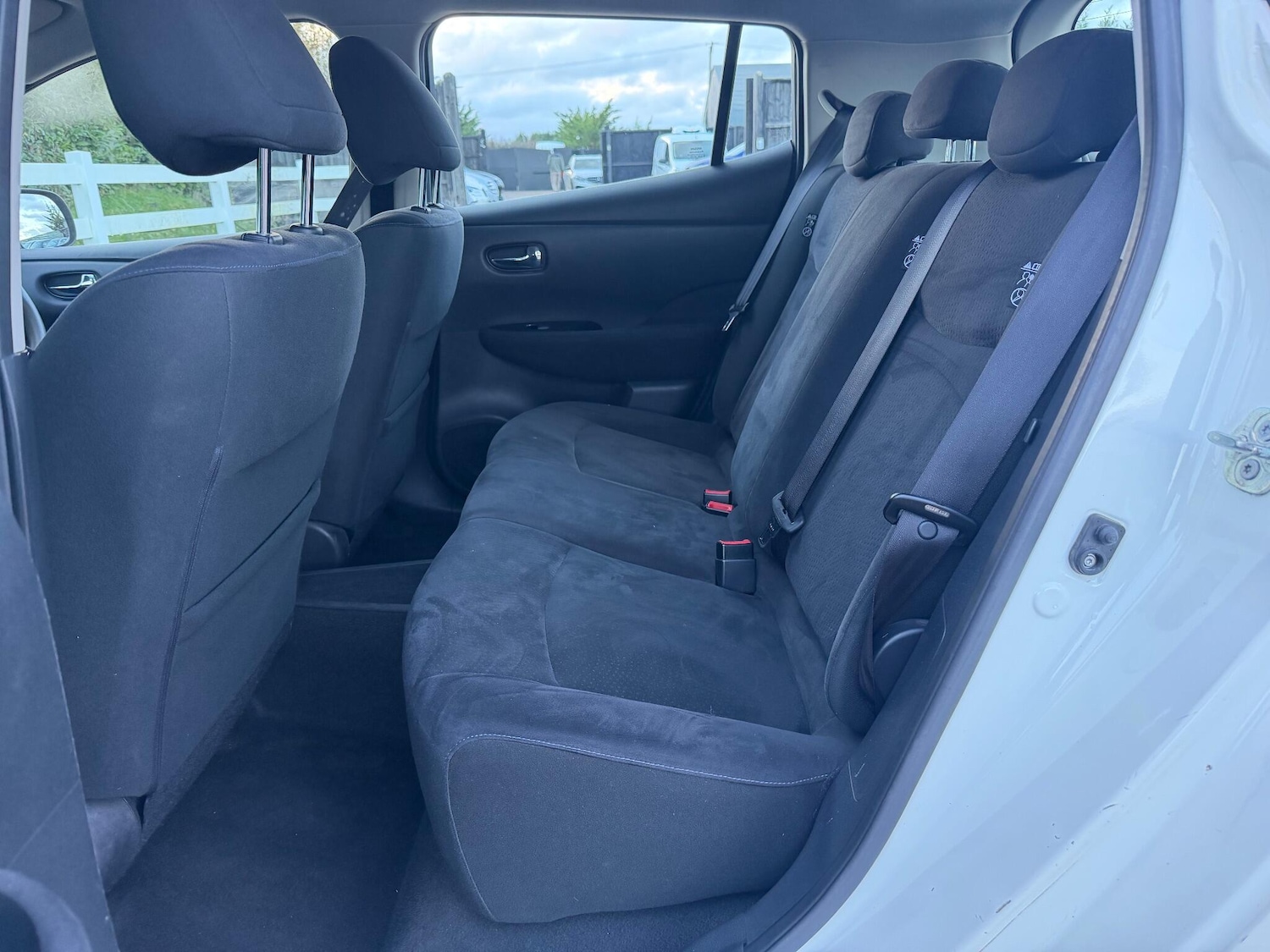 Used Nissan Leaf 2017 for sale - 76926569: Photo 17