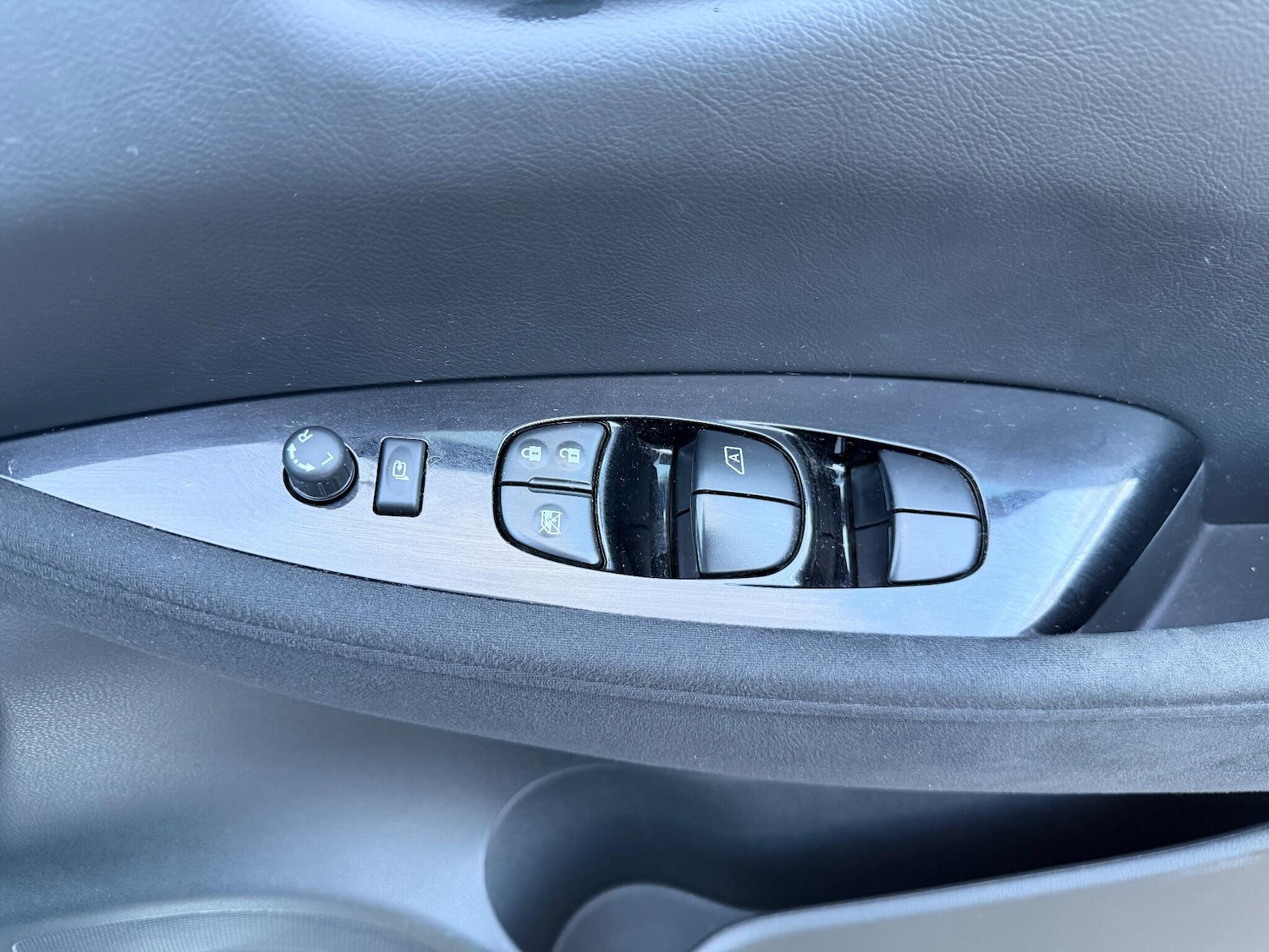 Used Nissan Leaf 2017 for sale - 76926569: Photo 22