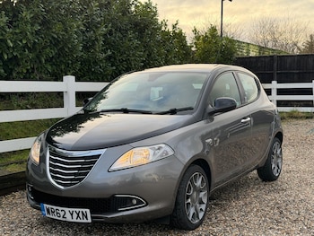 Used Chrysler Ypsilon 2013 for sale - 77320767: Photo