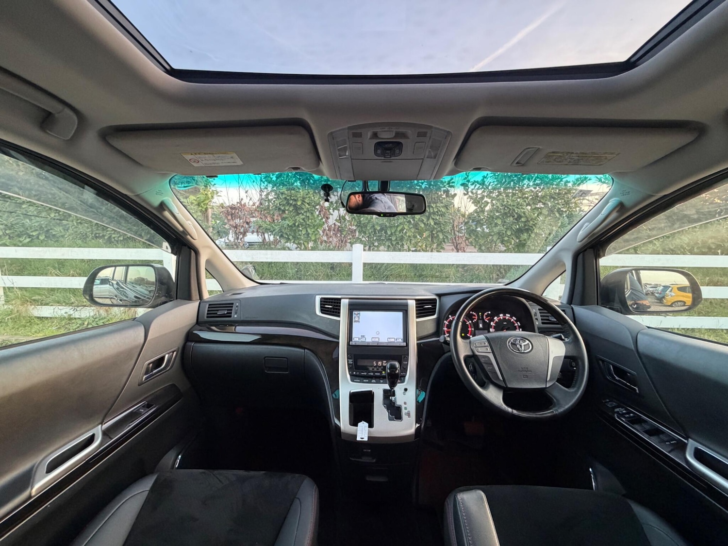 Used Toyota Vellfire 2026 for sale - 77671633: Photo 18