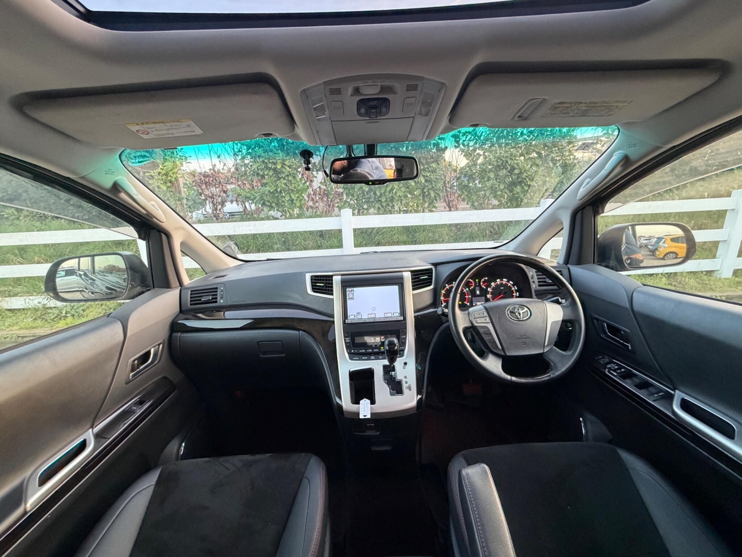 Used Toyota Vellfire 2026 for sale - 77671633: Photo 19