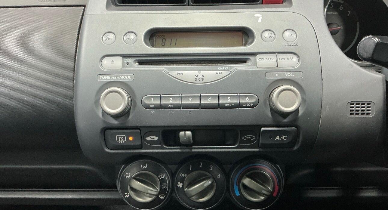 Used Honda Jazz 2003 for sale - 77550606: Photo 11