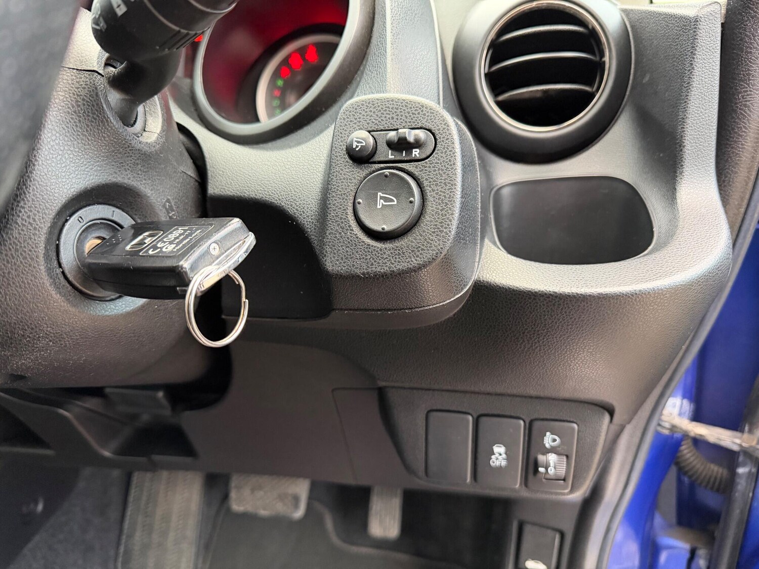 Used Honda Jazz 2011 for sale - 76996973: Photo 38