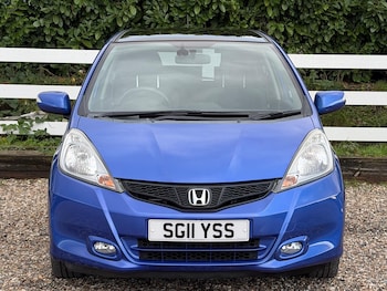 Used Honda Jazz 2011 for sale - 76996973: Photo