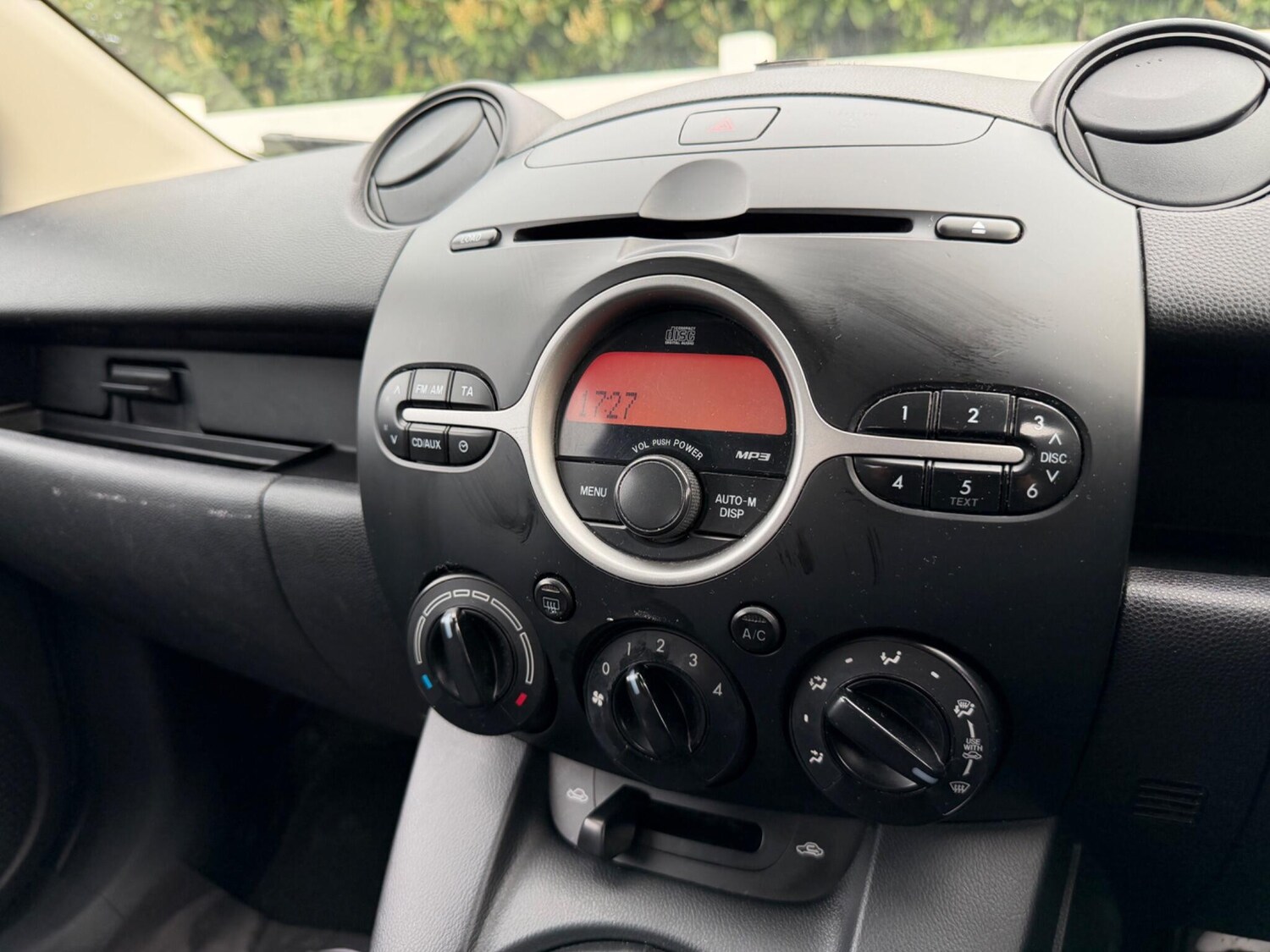 Used Mazda Mazda2 for sale - 78214886: Photo 16