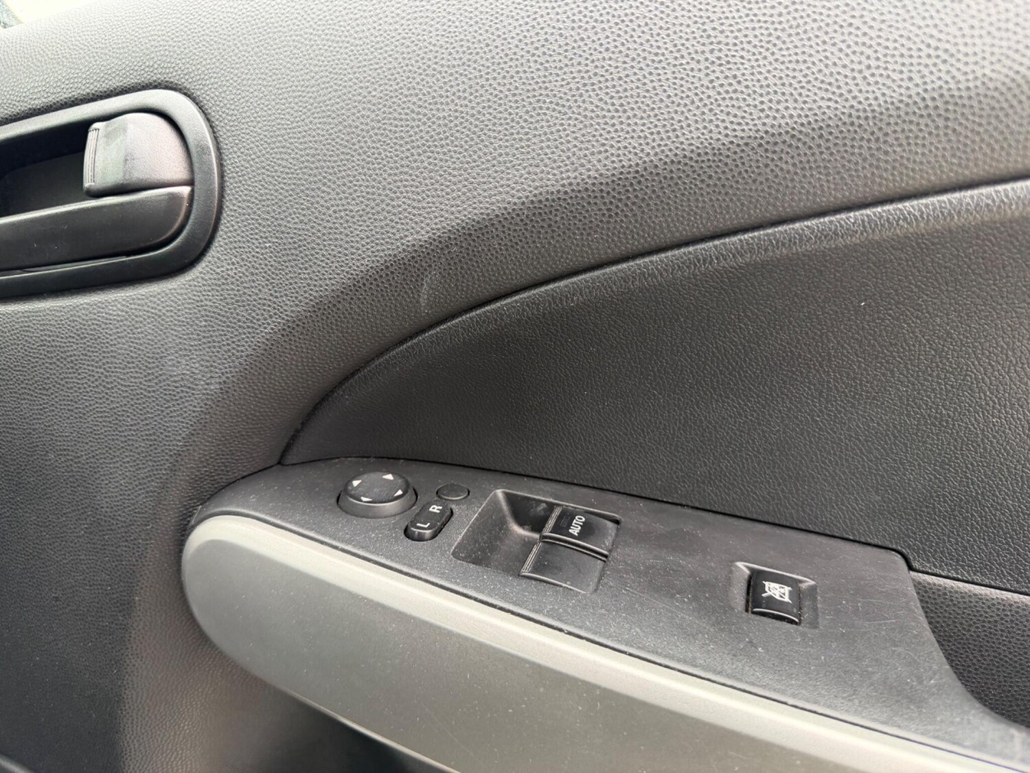 Used Mazda Mazda2 for sale - 78214886: Photo 21