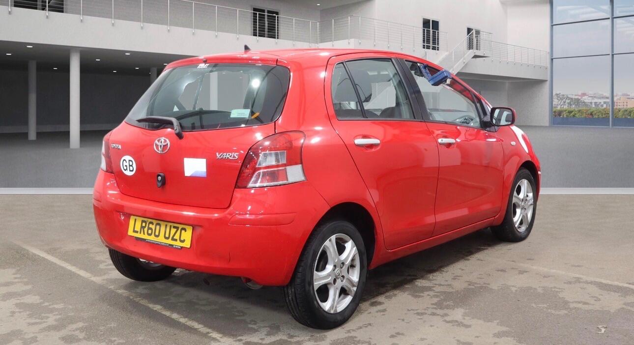 Used Toyota Yaris 2010 for sale - 77611805: Photo 6
