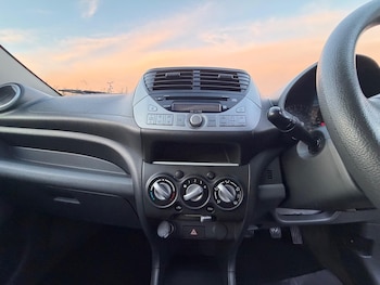 Used Nissan Pixo 2012 for sale - 76850272: Photo