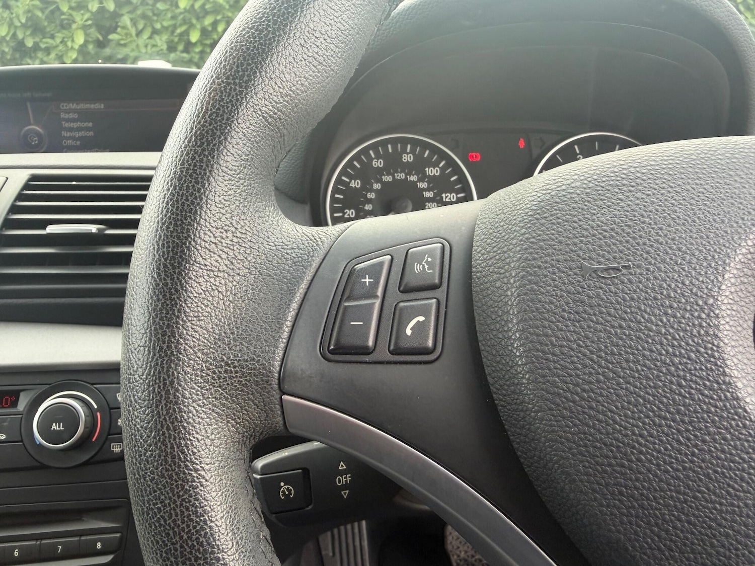 Used BMW 1 Series 2011 for sale - 76942468: Photo 28