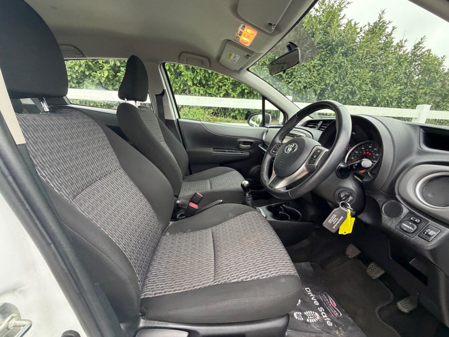 Used Toyota Yaris for sale - 77484365: Photo 12