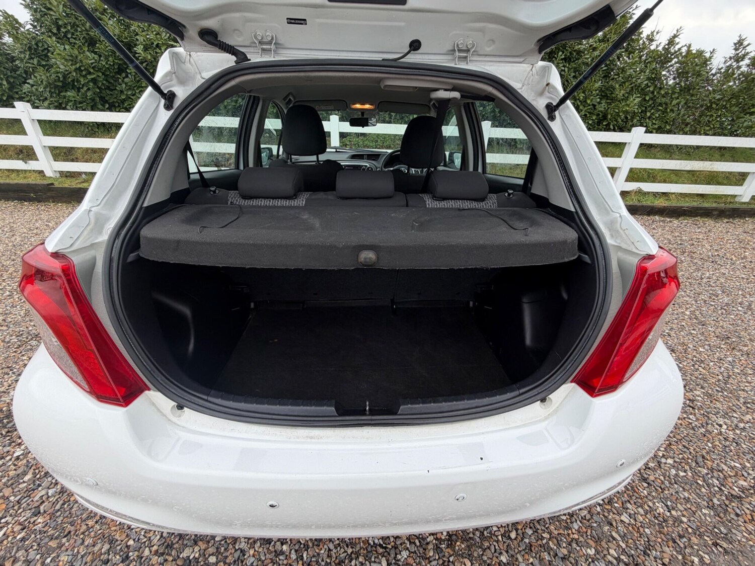 Used Toyota Yaris for sale - 77484365: Photo 26