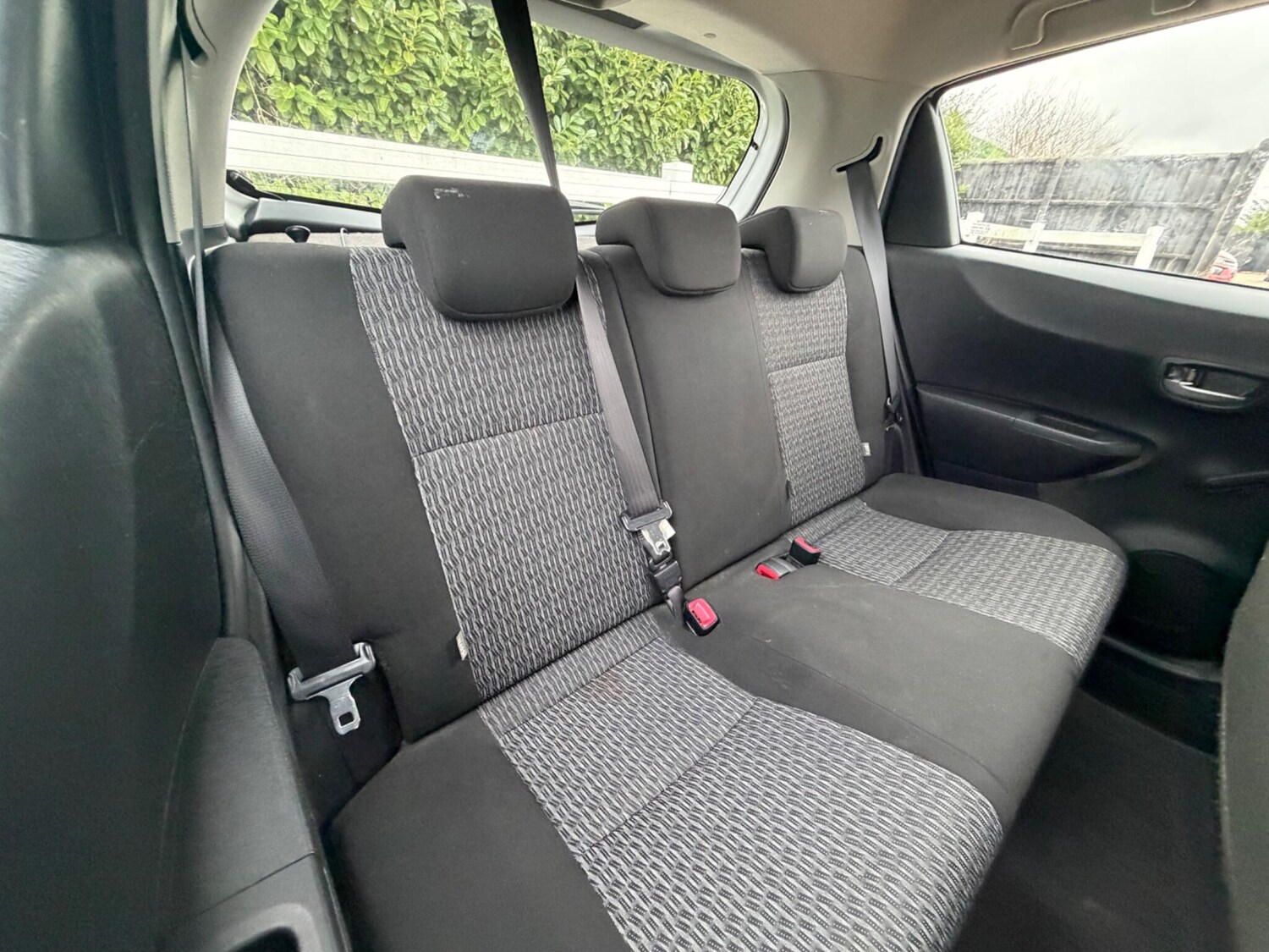 Used Toyota Yaris for sale - 77484365: Photo 8