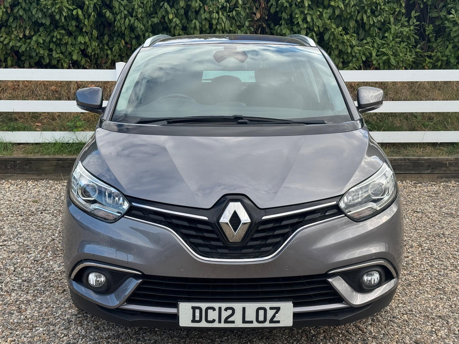 Used Renault Grand Scenic 2017 for sale - 76987619: Photo 10