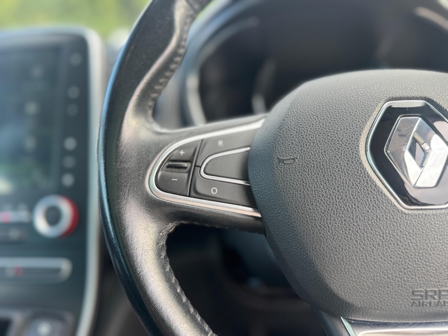 Used Renault Grand Scenic 2017 for sale - 76987619: Photo 23