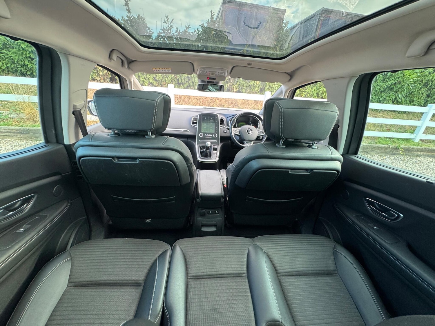 Used Renault Grand Scenic 2017 for sale - 76987619: Photo 30