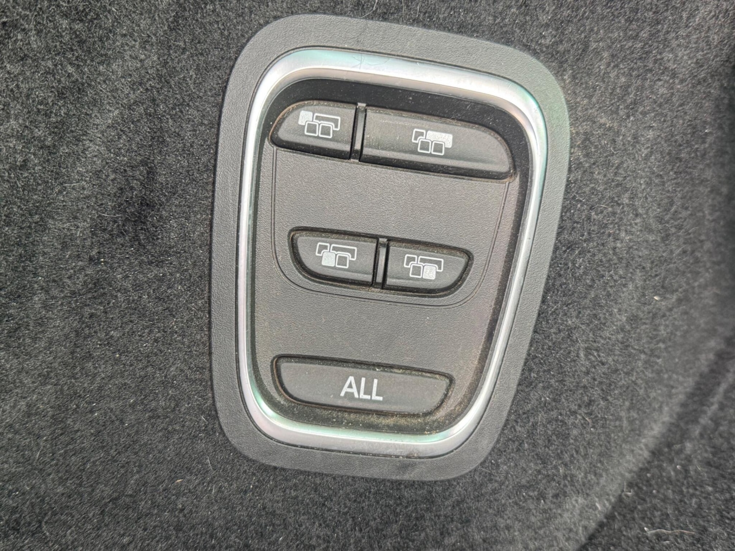 Used Renault Grand Scenic 2017 for sale - 76987619: Photo 34