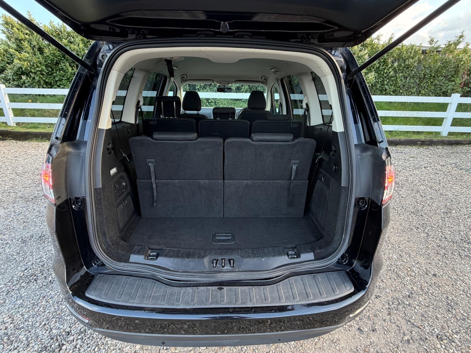 Used Ford Galaxy 2018 for sale - 78062861: Photo 36