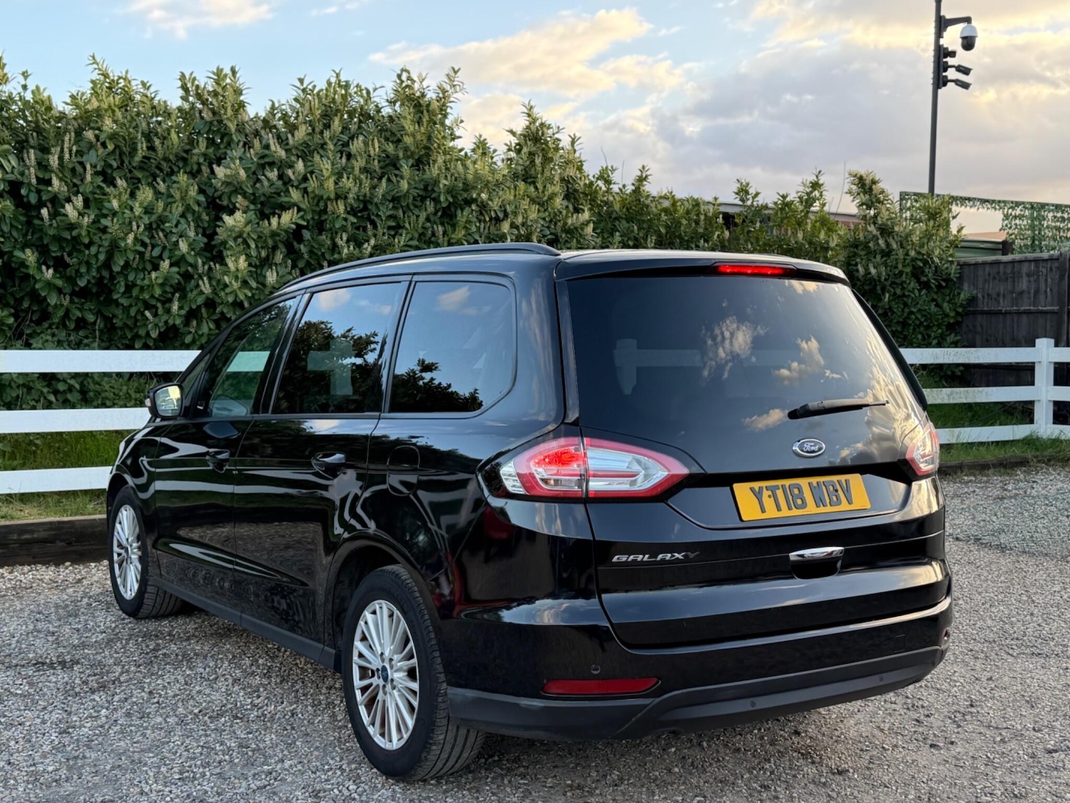 Used Ford Galaxy 2018 for sale - 78062861: Photo 5