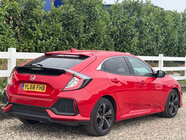 Used Honda Civic 2018 for sale - 75563787: Photo 11