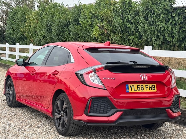 Used Honda Civic 2018 for sale - 75563787: Photo 16