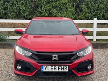 Used Honda Civic 2018 for sale - 75563787: Photo