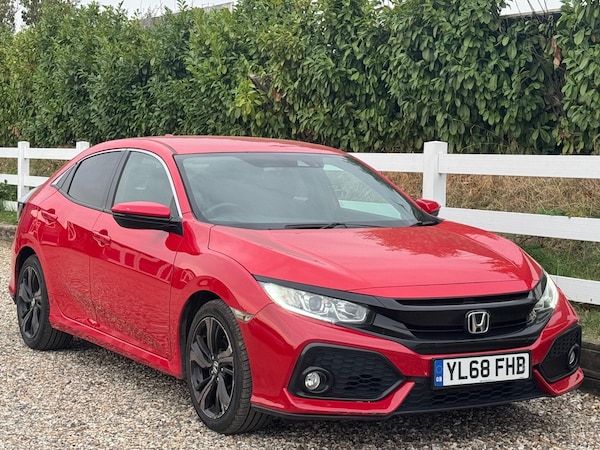 Used Honda Civic 2018 for sale - 75563787: Photo 9