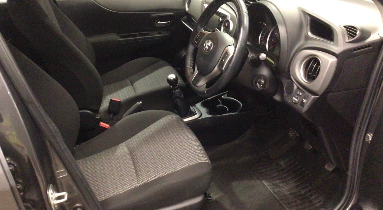 Used Toyota Yaris 2013 for sale - 77646111: Photo 11
