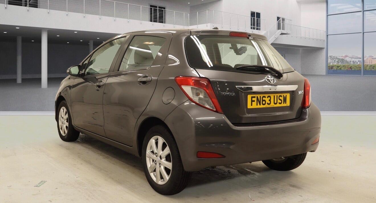 Used Toyota Yaris 2013 for sale - 77646111: Photo 5