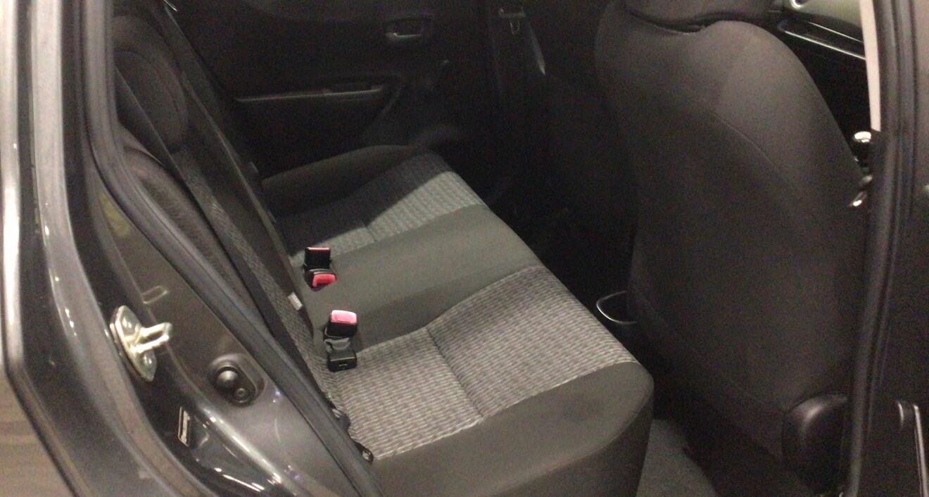 Used Toyota Yaris 2013 for sale - 77646111: Photo 6