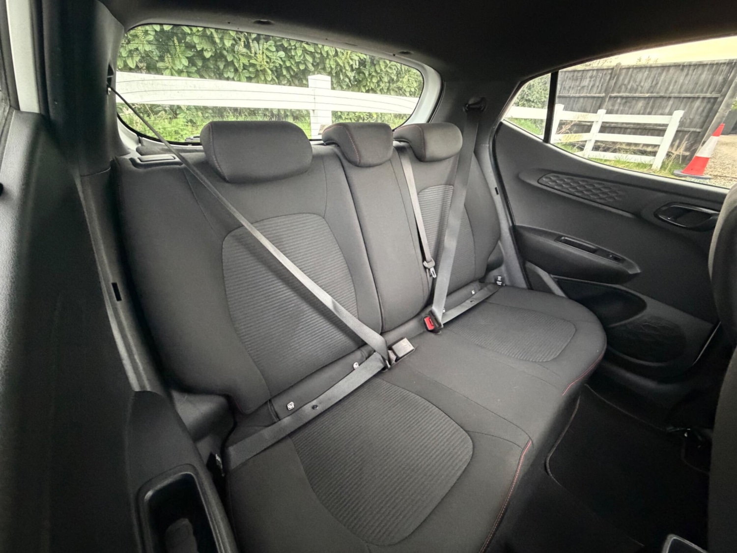 Used Hyundai i10 2022 for sale - 77982595: Photo 24