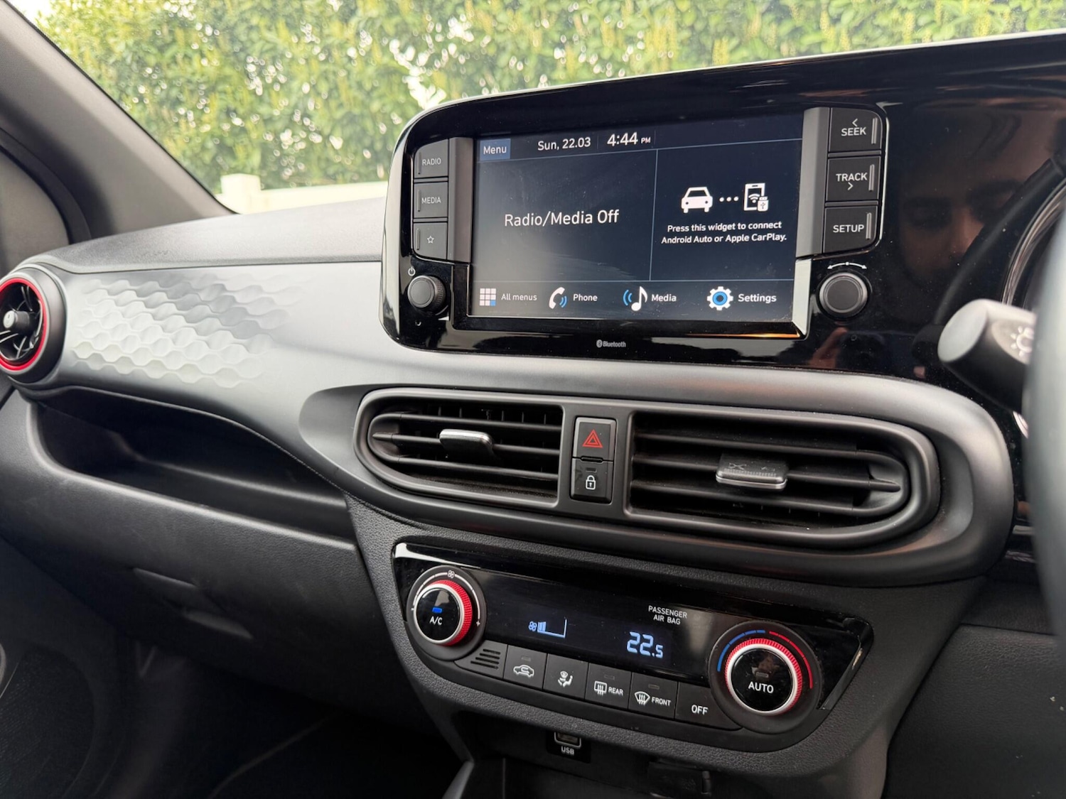 Used Hyundai i10 2022 for sale - 77982595: Photo 32