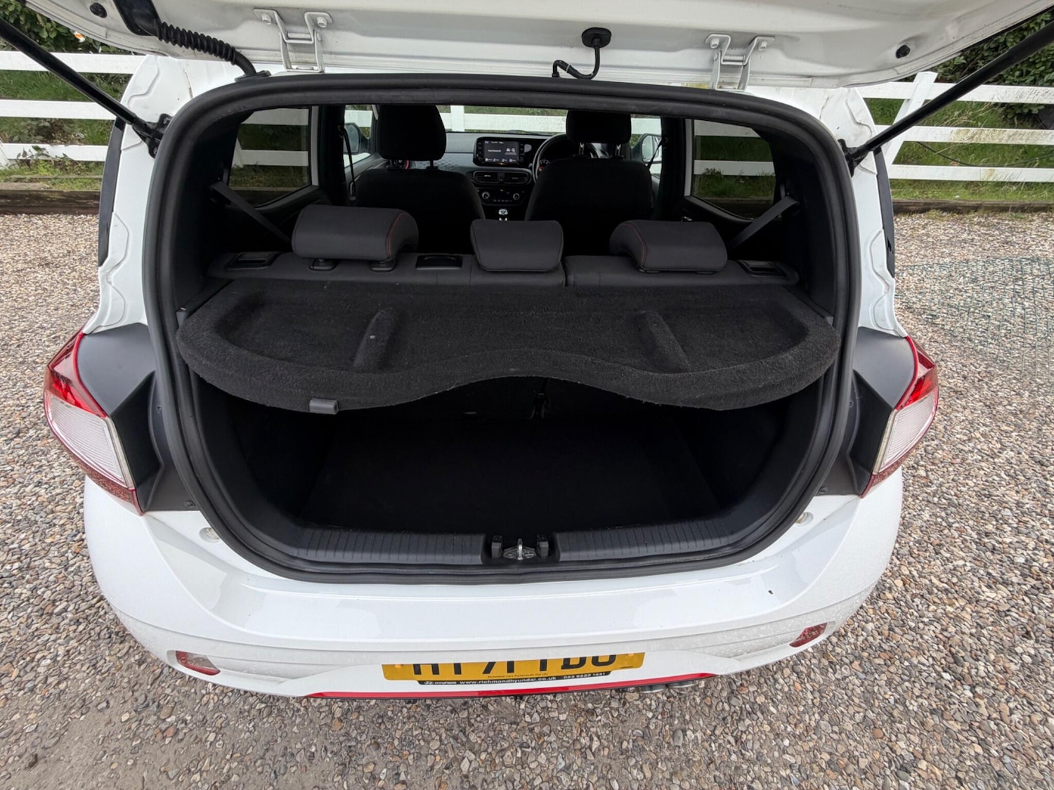 Used Hyundai i10 2022 for sale - 77982595: Photo 35