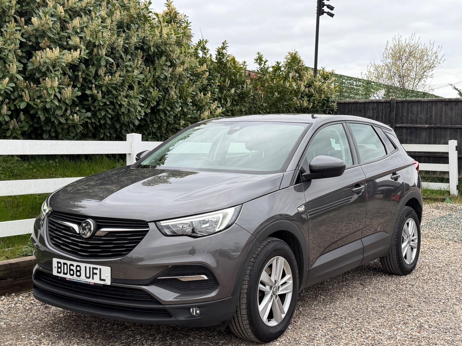 Used Vauxhall Grandland X for sale - 78101032: Photo 2