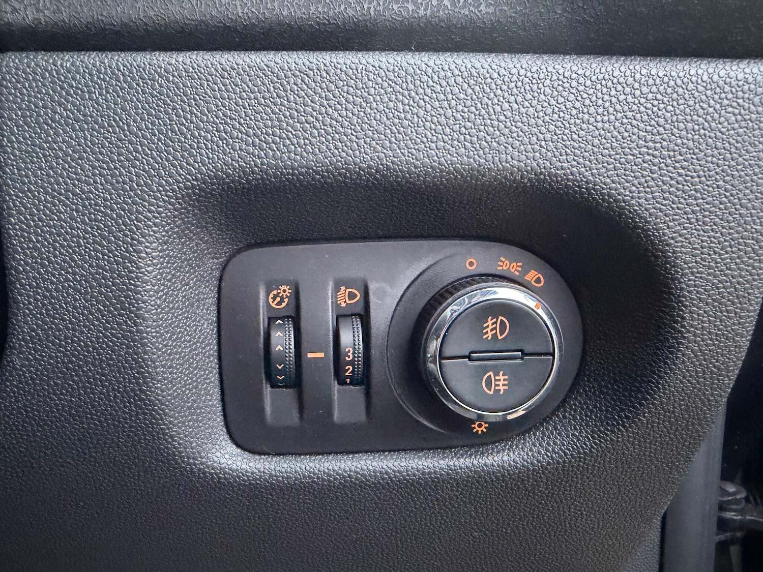 Used Vauxhall Corsa 2014 for sale - 76994130: Photo 20