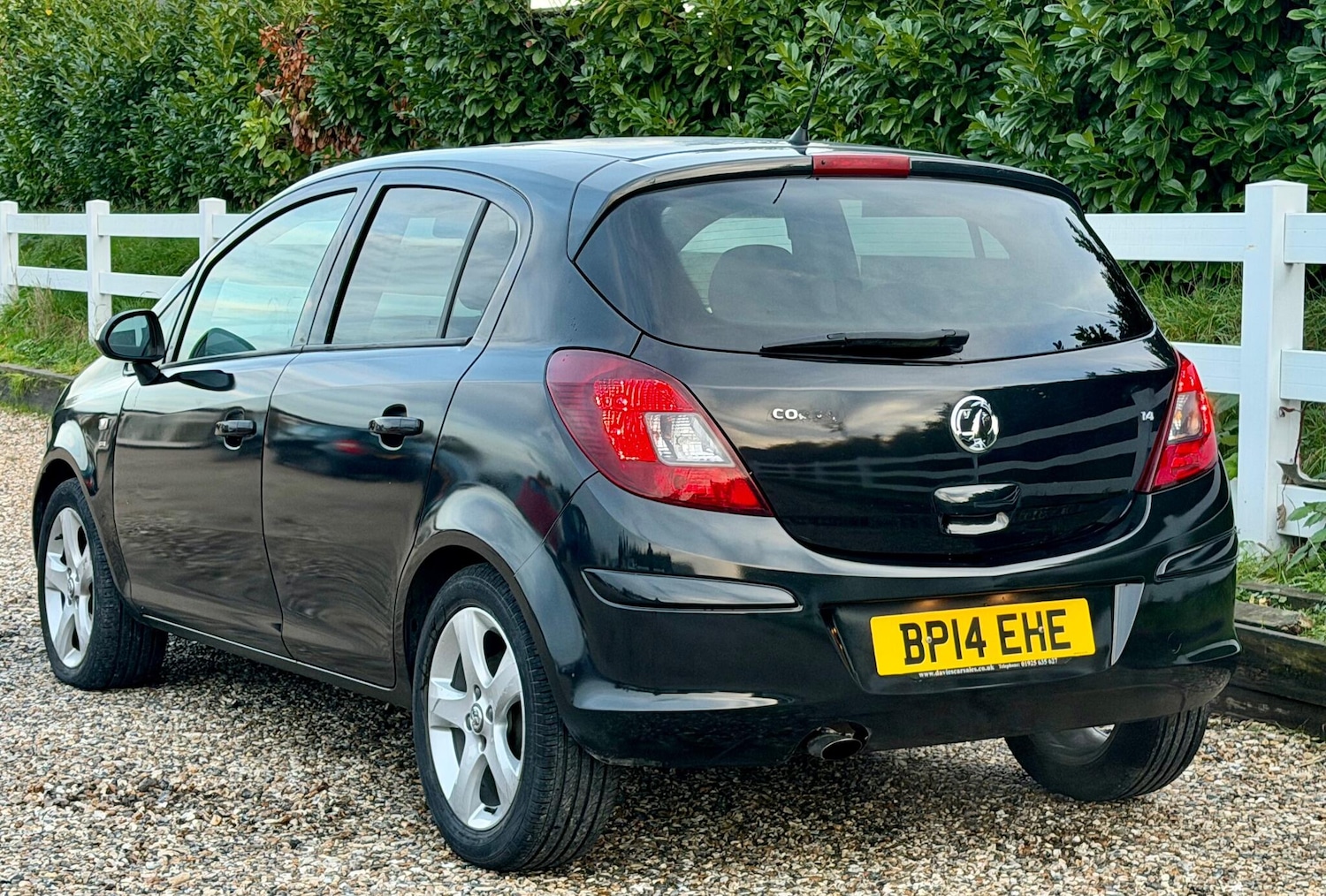 Used Vauxhall Corsa 2014 for sale - 76994130: Photo 8