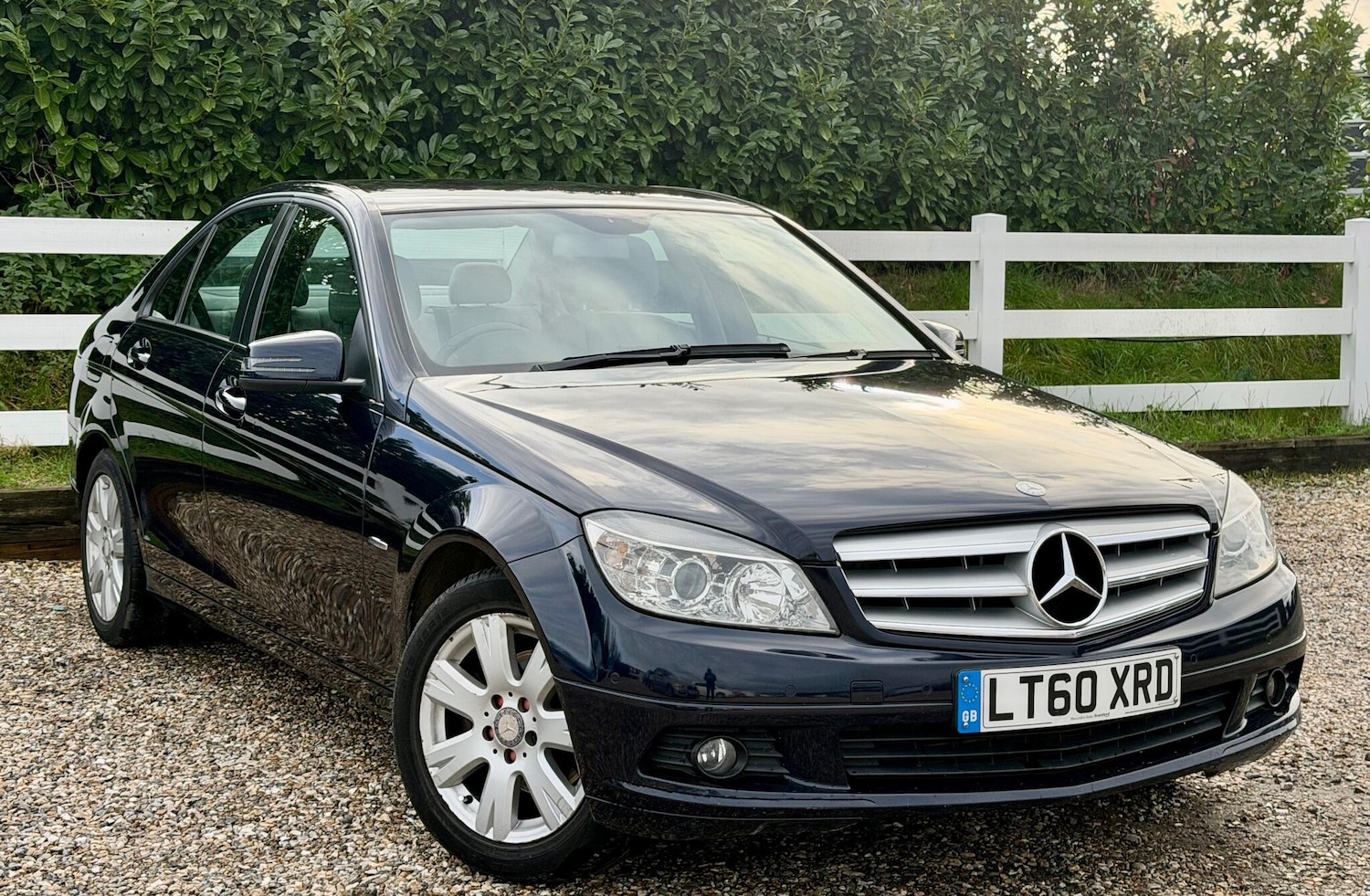 Used Mercedes-Benz C Class 2010 for sale - 76561277: Photo 1