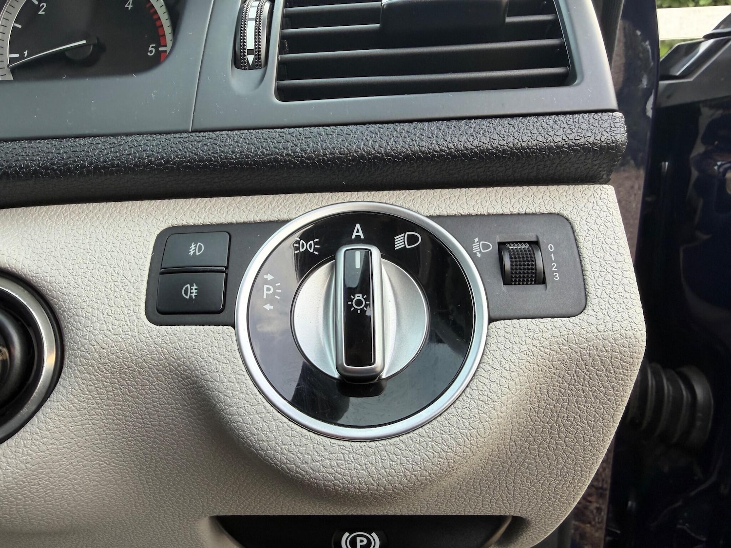 Used Mercedes-Benz C Class 2010 for sale - 76561277: Photo 24