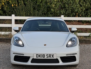 Used Porsche Cayman 2018 for sale - 79192310: Photo